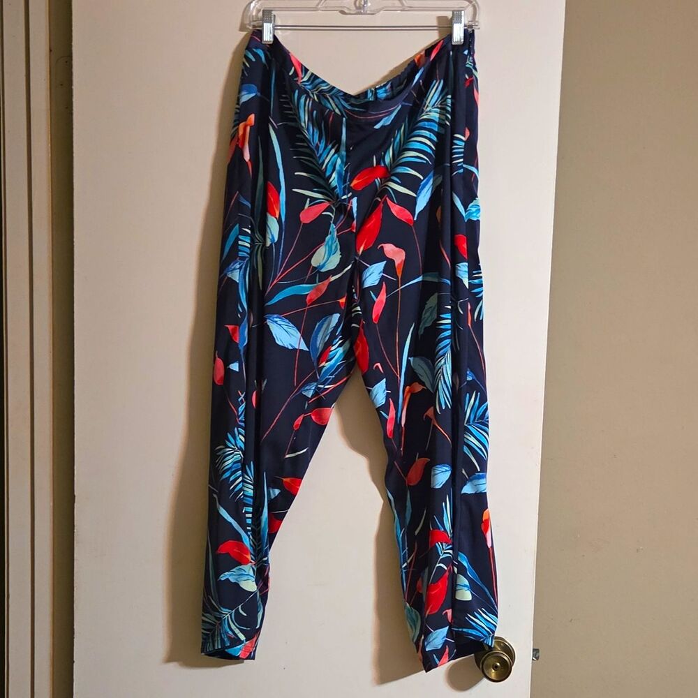 Liz Claiborne Women’s Petites Blue Tropical Floral Cropped Pants Elastic Waist